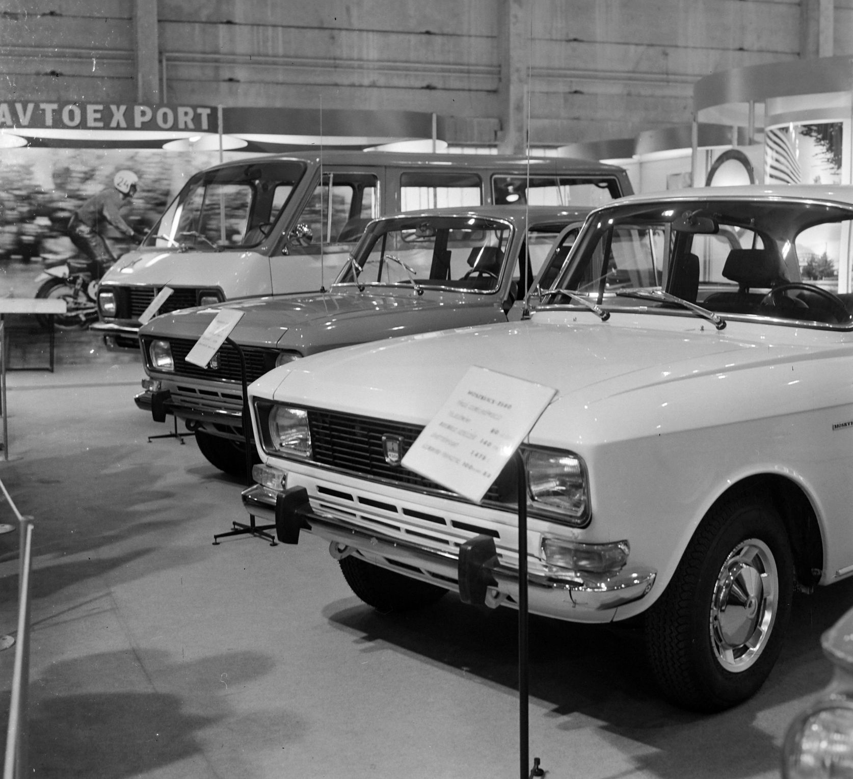 socialistické autosalony a veletrhy
