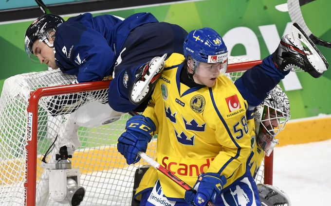 Utkání Švédska s Finskem na letošním Karjala Cupu