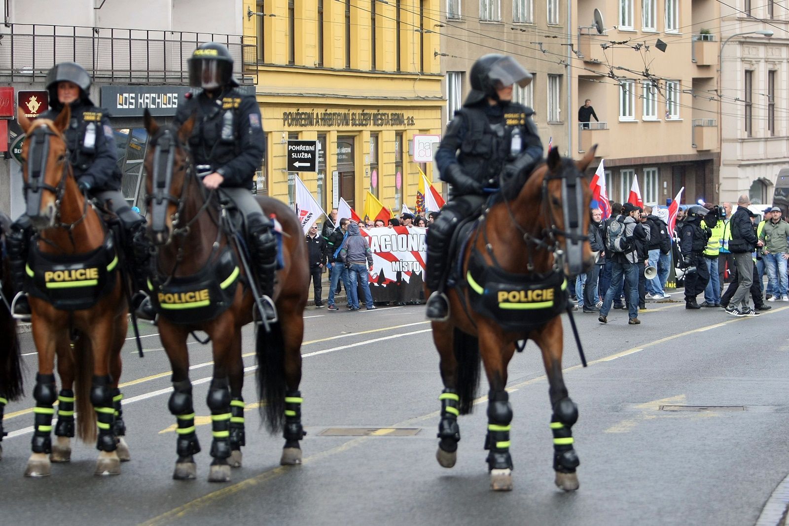 Brno blokovalo pochod neonacistů - finální foto