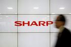 Tradiční značku Sharp převezme Foxconn. Ztrátové Japonce zachraňují Tchajwanci