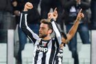 Juventus kraluje Itálii, Zemanův AS Řím selhal v Chievu