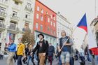"Je třeba rozbít tandem Zeman-Babiš." Proti vládě v Brně demonstrovaly stovky lidí