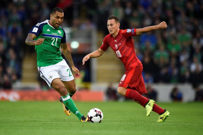 Severní Irsko-Česko: Josh Magennis - Jan Bořil