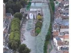 Vizualizace krátkého plavebního kanálu v Tournai, který by umožnil zachování gotického mostu
