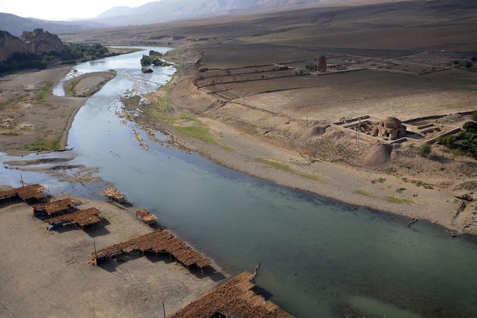 Starověké město Hasankeyf v Turecku, které zatopí  plánovaná vodní přehrada.