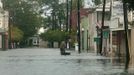 Jason Samrow uses a boat to leave home with his dogs Cubby and Moose in the Olde Towne area after Hurricane Isaac passed through Slidell, Louisiana August 30, 2012. REUTERS/Michael Spooneybarger (UNITED STATES - Tags: ENVIRONMENT DISASTER) Published: Srp. 31, 2012, 1:13 dop.