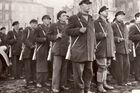 Únor 1948. Ozbrojená pěst dělnické střídy Lidové milice na Staroměstském náměstí.