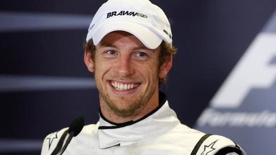 První snímky z F1: Brawn šokoval, McLaren propadl