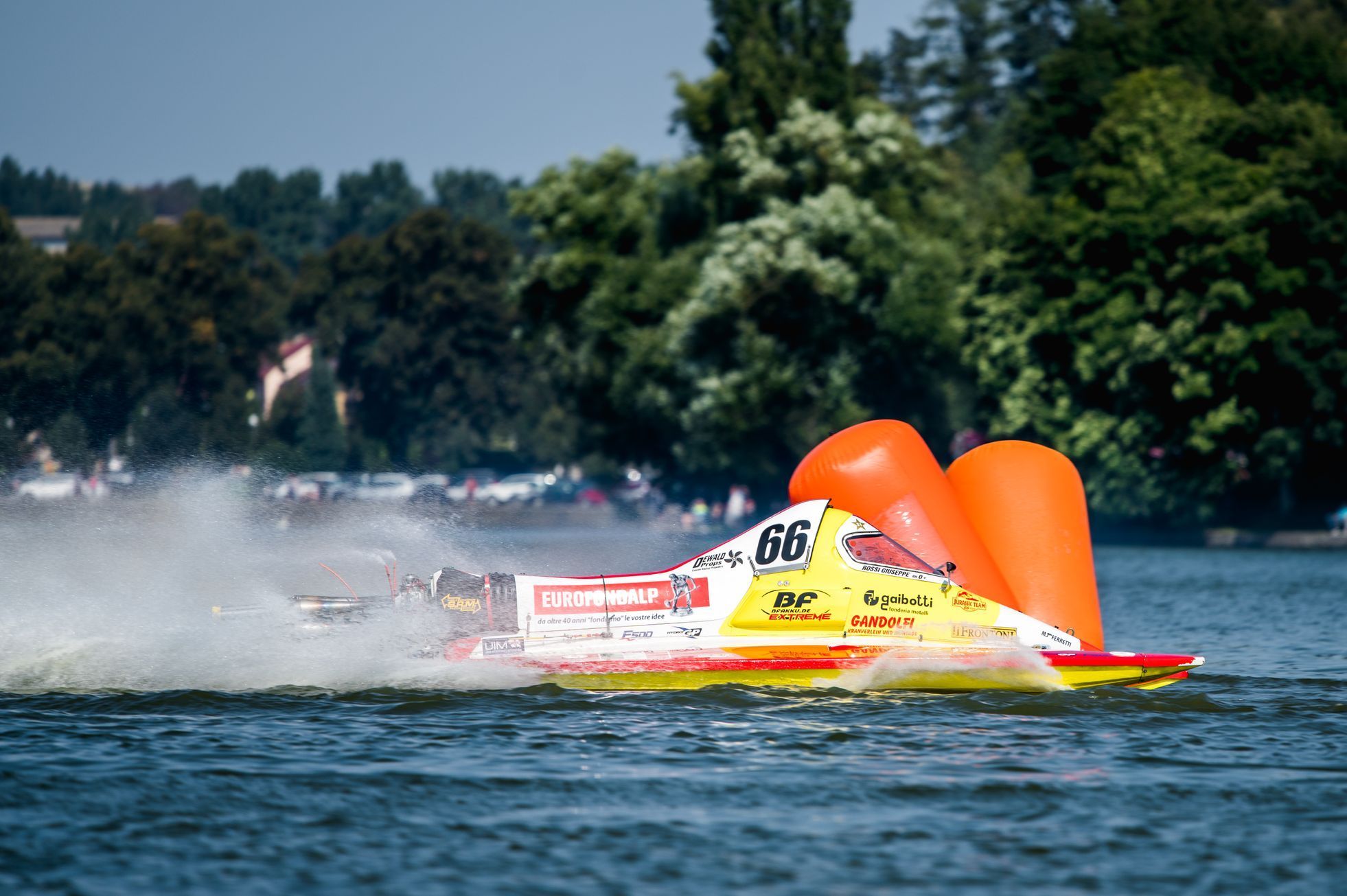 Závody motorových člunů v Jedovnicích 2021 - F500 Giuseppe Rossi