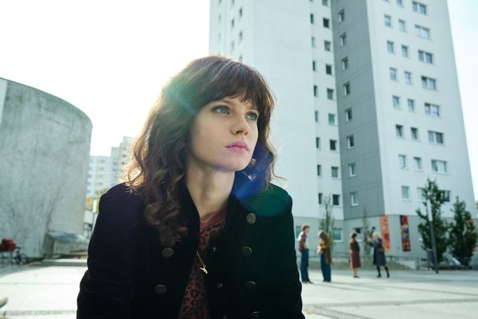 Jana McKinnonová jako Christiane.