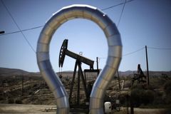 Írán si plácl se Západem a cena ropy spadla