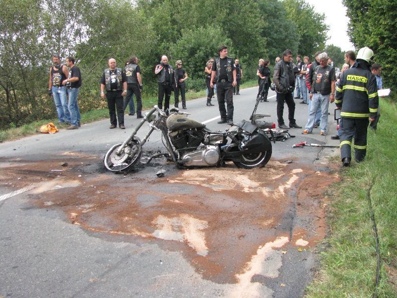 Harley se srazil s autem autoškoly
