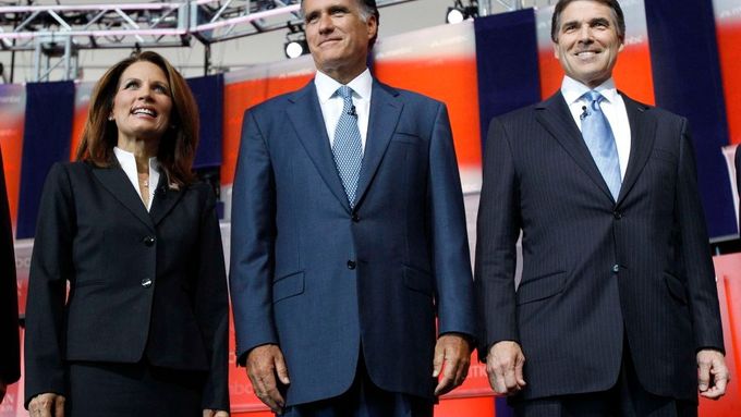 Tři největší republikánští rivalové - Bachmannová, Romney, Perry.