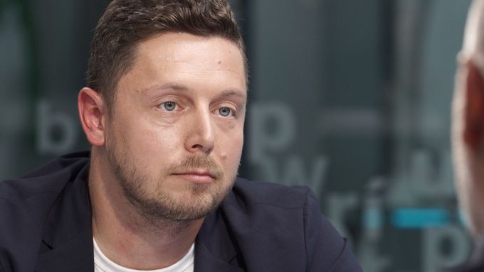Celý život věřím, že kosmický průmysl je jeden z mála, kde může Česká Republika ještě hrát první ligu. Máme zázemí, přístroje a infrastrukturu.