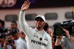 Hamilton byl v trénincích na Velkou cenu Mexika dvakrát druhý, Vettel se opět potýkal s problémy