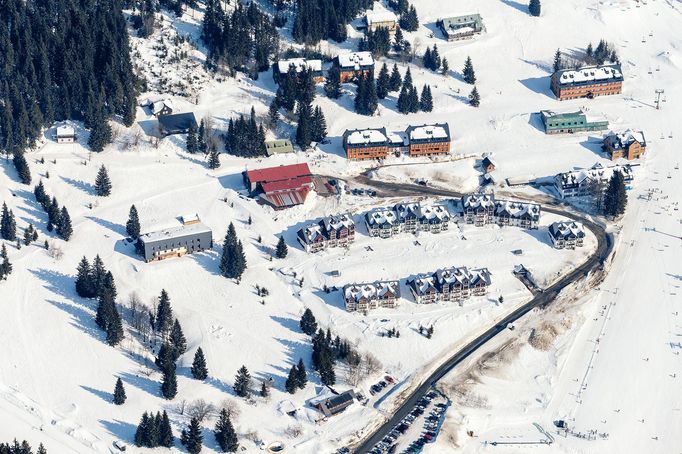 Krkonoše z výšky. Zimní snímky od Vrbatovy boudy až po Sněžku