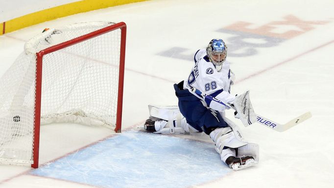 Jan 30, 2019; Pittsburgh, PA, USA;  A shot by Pittsburgh Penguins defenseman Kris Letang (not pictured) gets by Tampa Bay Lightning goaltender Andrei Vasilevskiy (88) for