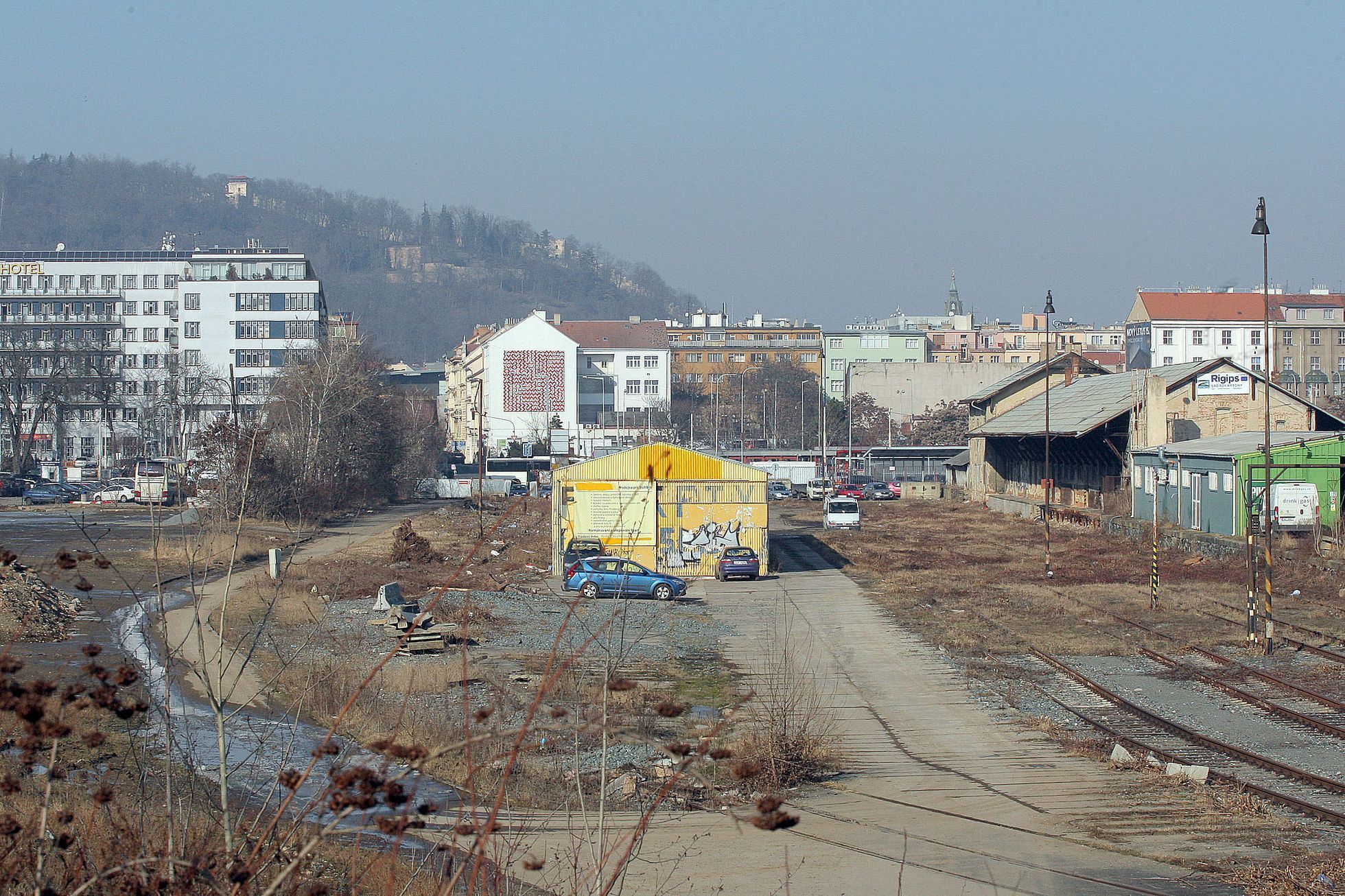 Brownfield u Smíchovského nádraží v Praze