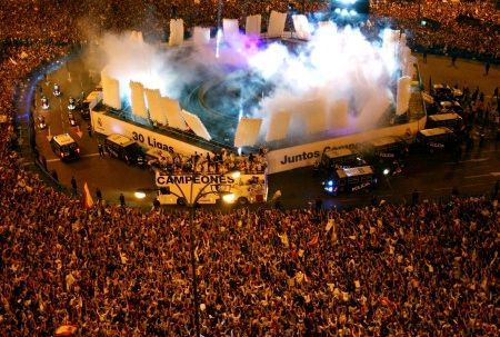 Oslava v centru Madridu