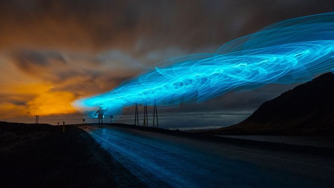 Polární záře bude zřejmě viditelná i v Česku. Ilustrační foto: HN - Lukas Biba