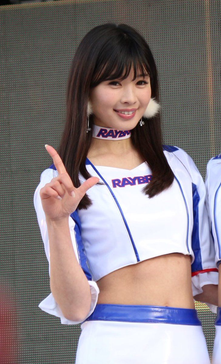 Závodní královny  z japonského šampionátu sportovních vozů Super GT