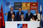 Ankara souhlasí se vstupem Švédska a Finska do NATO, země podepsaly memorandum