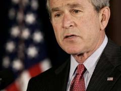 Americký prezident George Bush Kjótský protokol odmítá.