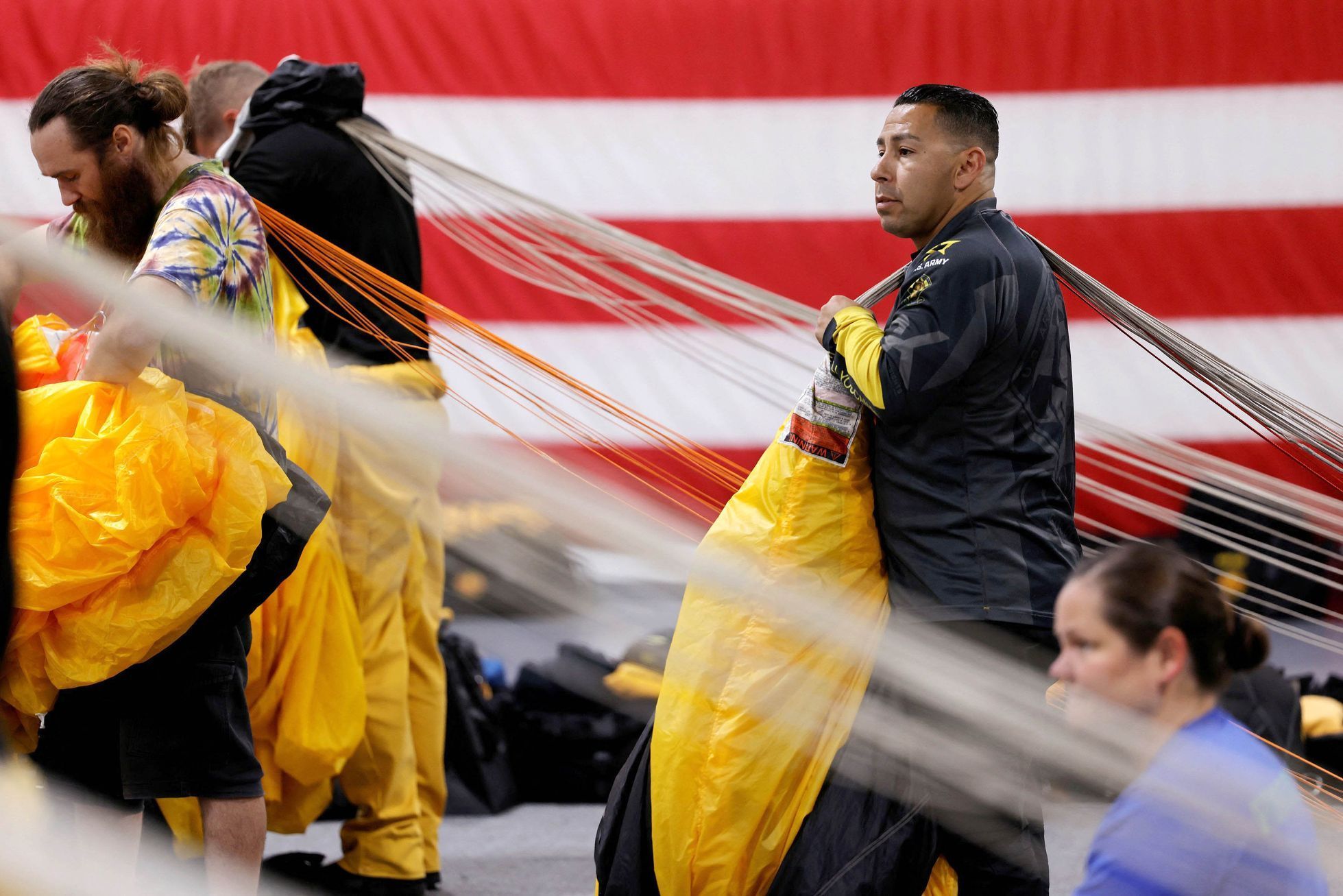 Golden Knights, USA, parašustisté, US armáda, akrobatická skupina