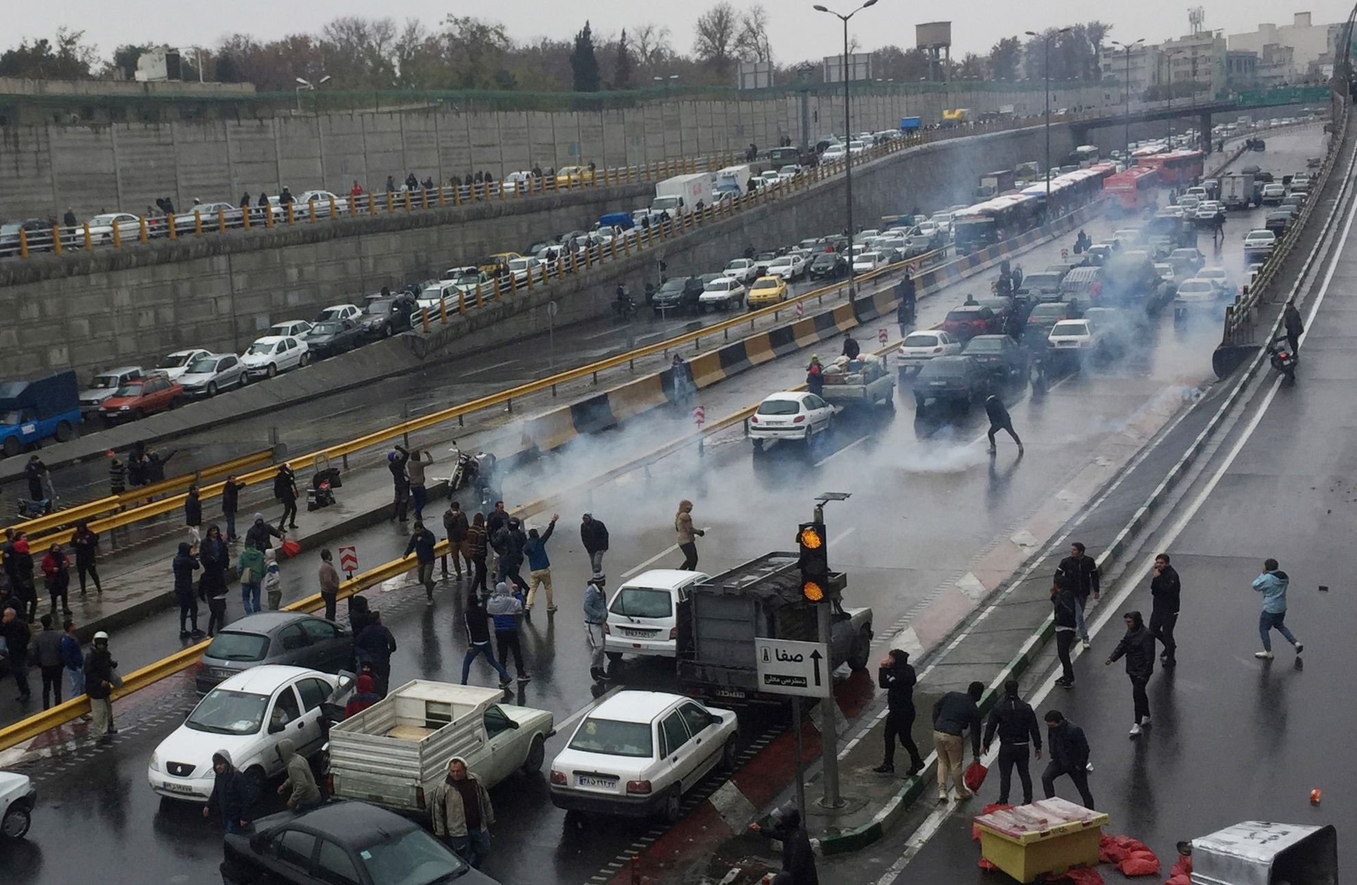 írán protesty demonstrace pohonné hmoty