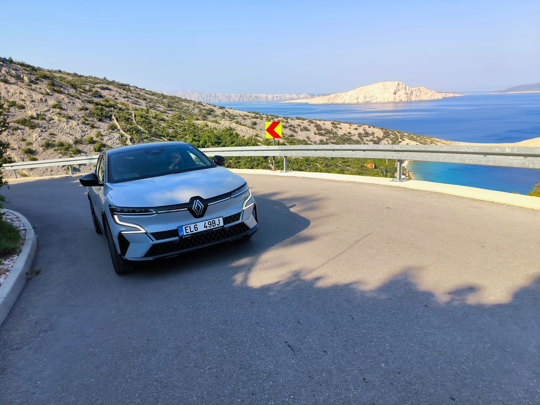 Renault Megane cesta do Chorvatska 2023