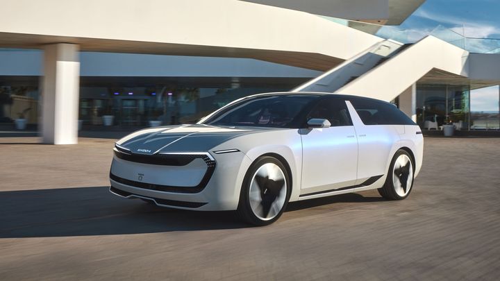 Není to elektrická Octavia. Za volantem revoluční Škody, která přijede za pět let