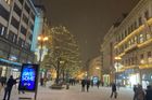 Příkopy - Praha vánočně a mrhavě osvětlená