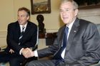 Carter odsoudil Bushe a Blaira kvůli válce v Iráku