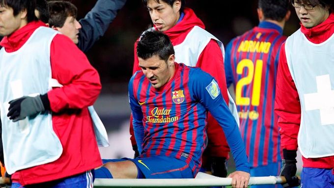 Španěl David Villa nedokázal zlomenou nohu vyléčit včas, na EURO nepojede