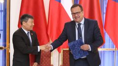Čínský prezident v Praze - Mládek