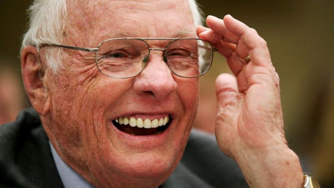 Neil Armstrong 22.9.2011