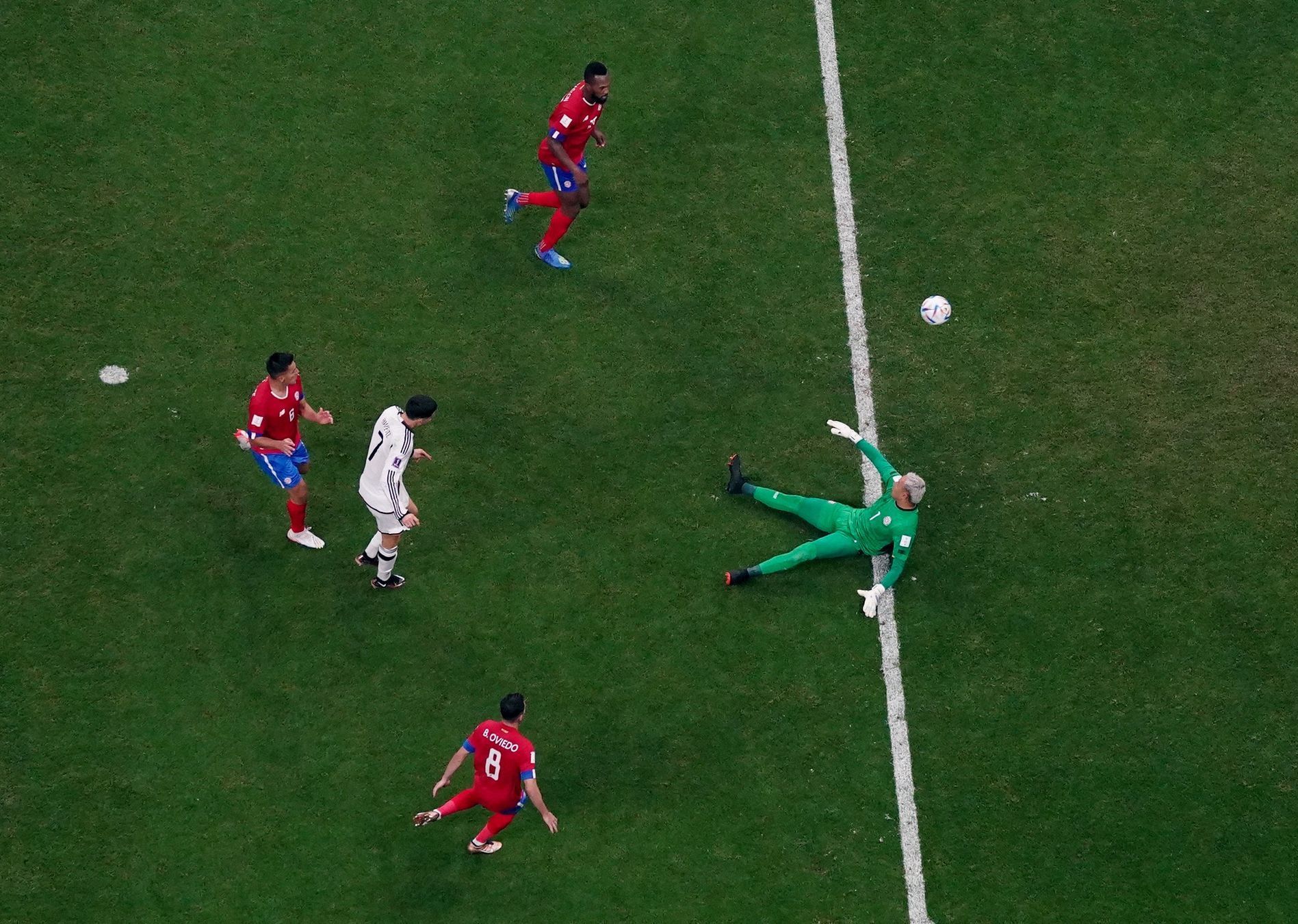 Kai Havertz dává gól v zápase MS 2022 Kostarika - Německo