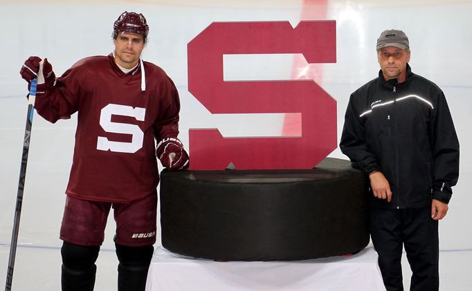 HC Sparta Praha - trénink: logo,Tomáš Rolinek a Josef Jandač