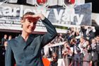 Obrazem: Po koberci ve Varech se prošli Kriepsová i Sarsgaard, převezmou ocenění