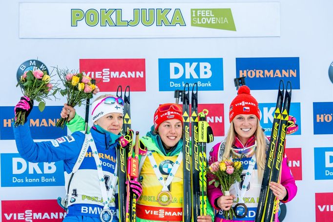 SP Pokljuka, stíhačka Ž: Kaisa Mäkäräinenová, Laura Dahlmeierová a Eva Puskarčíková