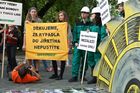 Čtvrtek 11. června vyhlásila občanská iniciativa Limity jsme my Dnem akcí za budoucnost bez uhlí a proti bourání Horního Jiřetína. K této příležitosti se různě po Česku chystaly demonstrace a happeningy.