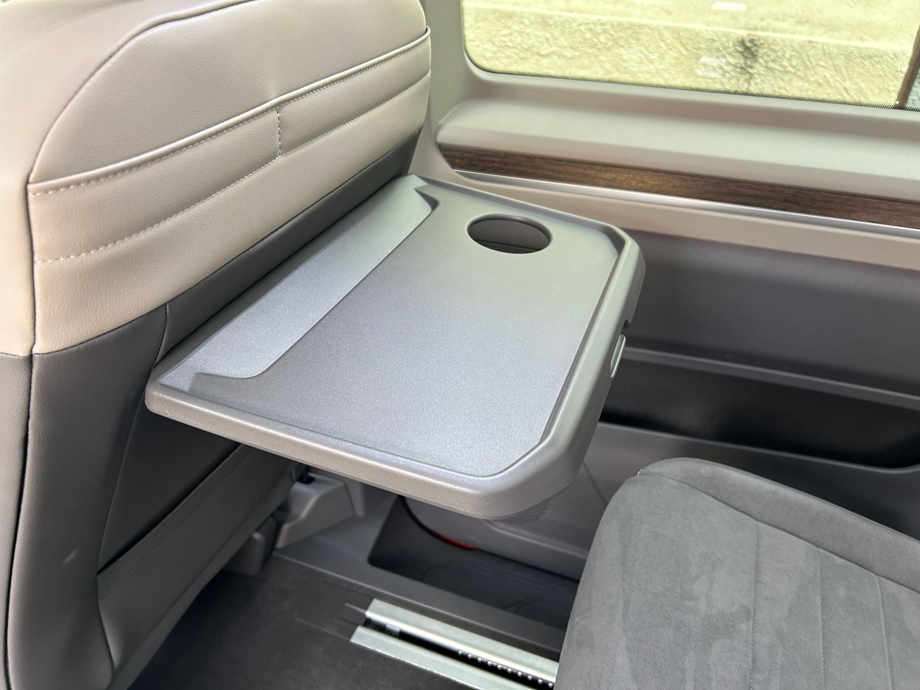 VW T7 Multivan spací box
