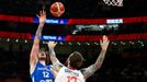 basketbal, MS 2019, Česko - Srbsko, Ondřej Balvín a Miroslav Raduljica