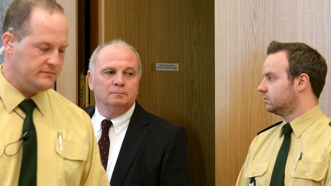 Uli Hoeness, až donedávna nedotknutelná legenda německého fotbalu.