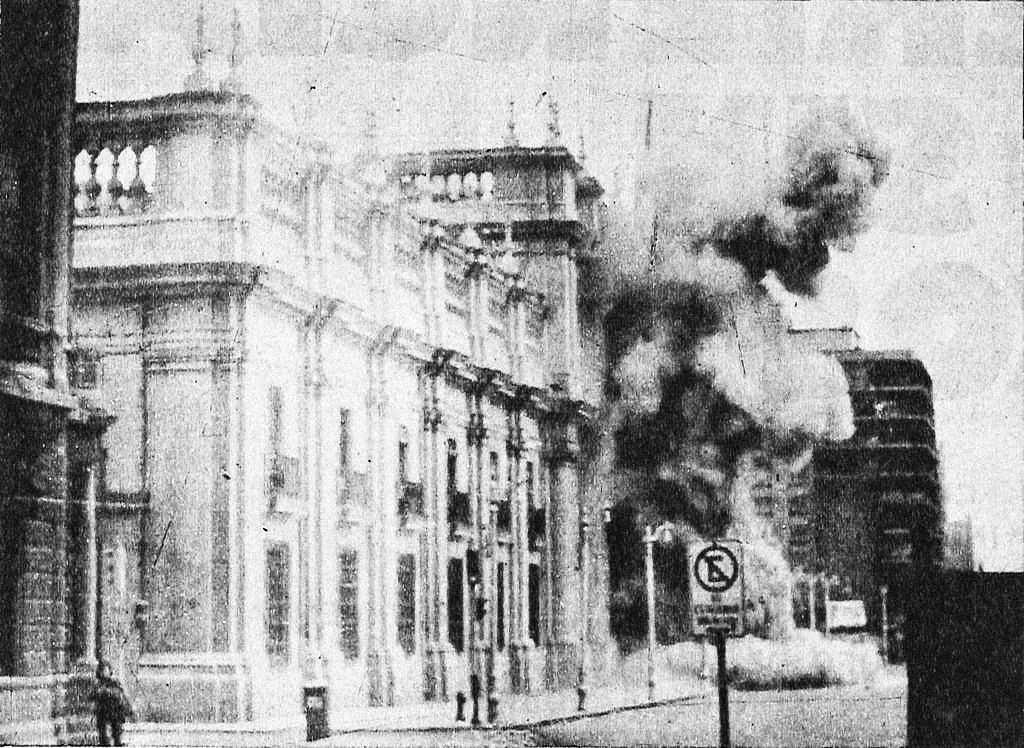 Jednorázové použití / Fotogalerie / Tak vypadal začátek a konec krutého režimu chilského diktátora Augusta Pinocheta / Wiki-PB