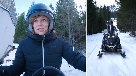 Eva jede na sněžném skútru. Musí ho držet pod plynem, jinak se překlopí
