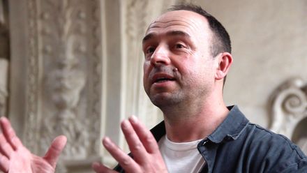 VE ZKRATCE: Matěj Forman