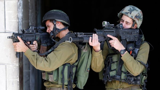 Izraelští vojáci v Hebronu, ilustrační foto.