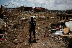 Bahamy po hurikánu Dorian pohřešují dva a půl tisíce lidí, nejméně padesát zemřelo
