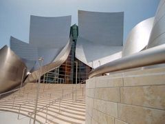 Skici Franka Gehryho: Guggenheimovo muzeum v Bilbau